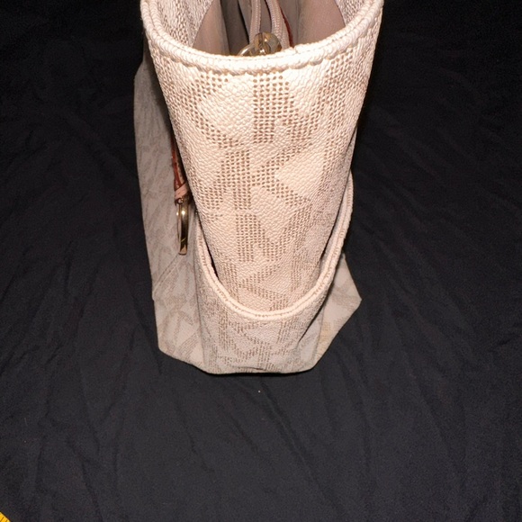 Michael Kors combo - Picture 8 of 9